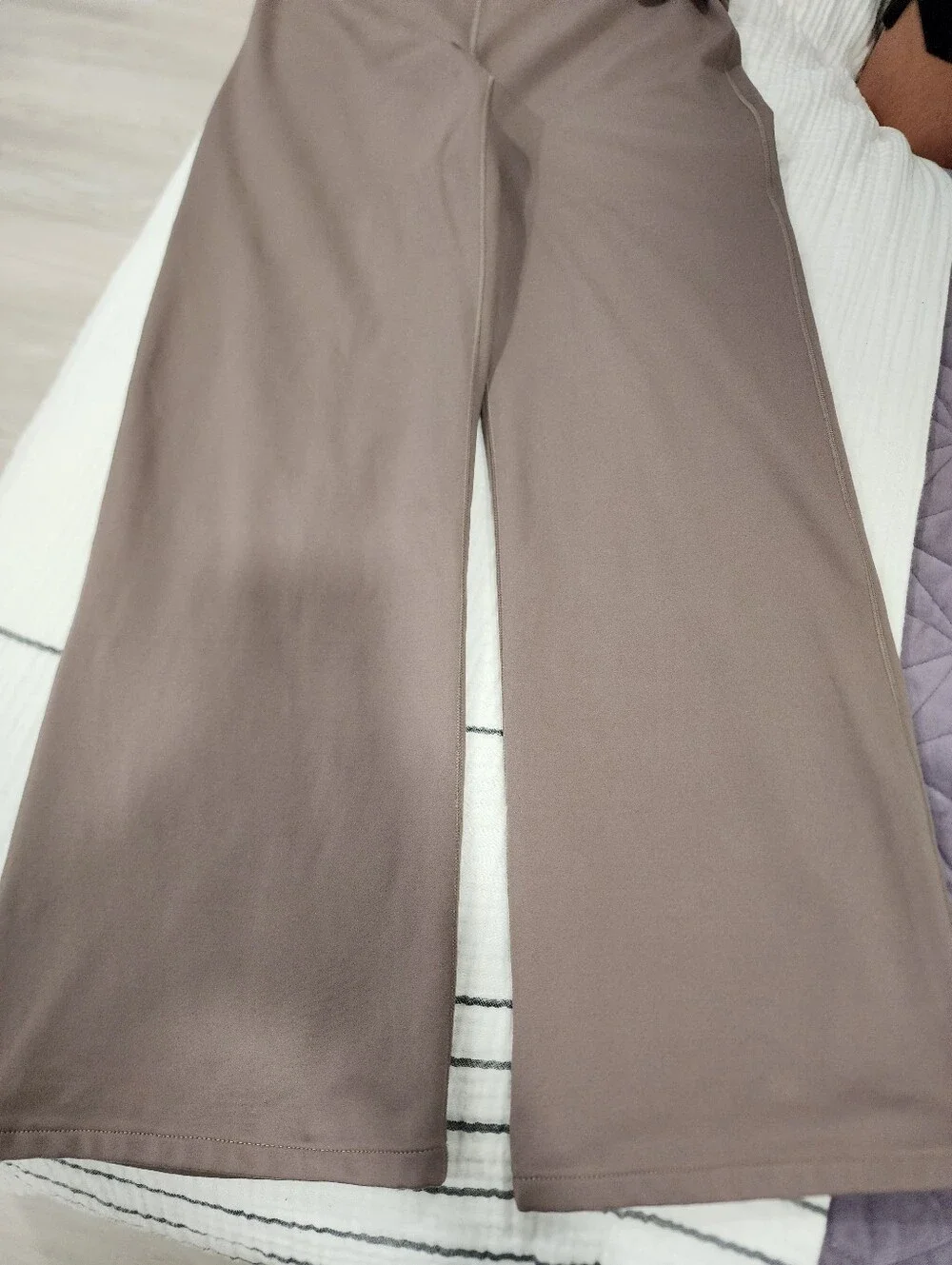 Nike One Dri-FIT High-Waisted Fold-Over Flared Leggings Mink Brown Medium M - Picture 14 of 16